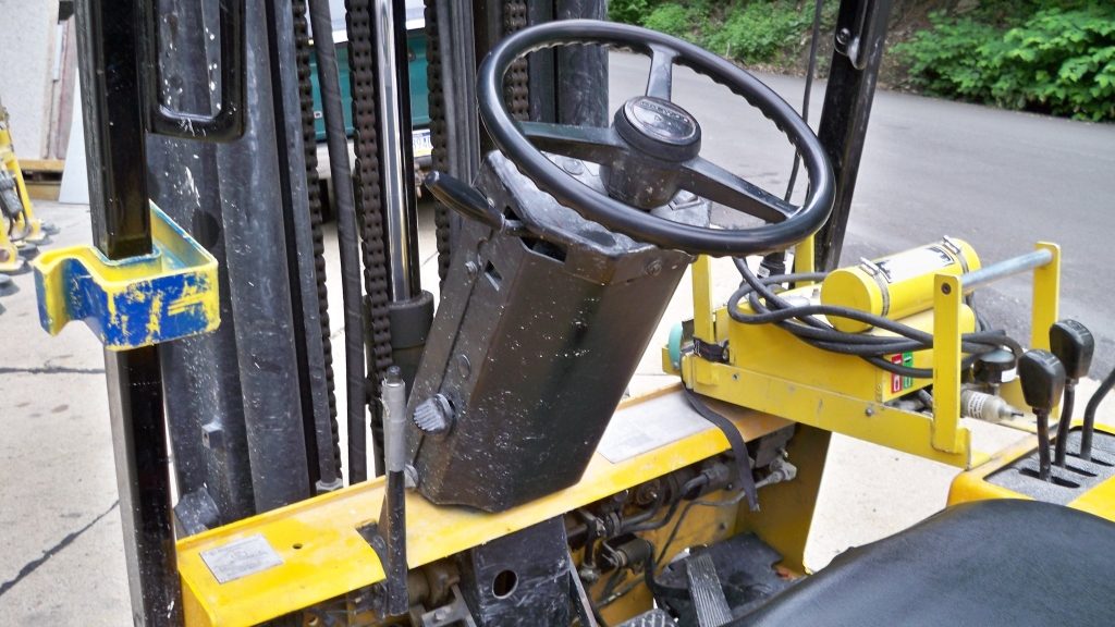 Forklift 002.JPG