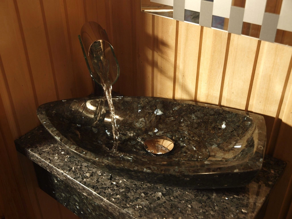 Sink Emerald Pearl.jpg